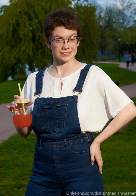 Dicksinthedishwasher