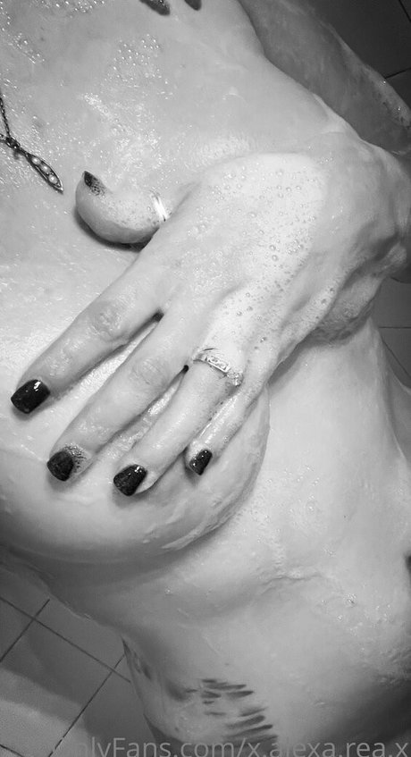 Foto di nudo di fuga di OnlyFans di Xalexareax