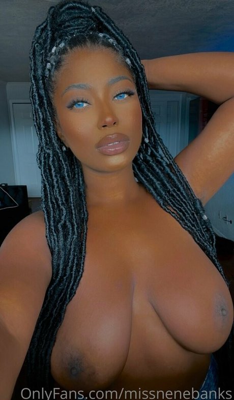 Foto di nudo di fuga di OnlyFans di Missnenebanks