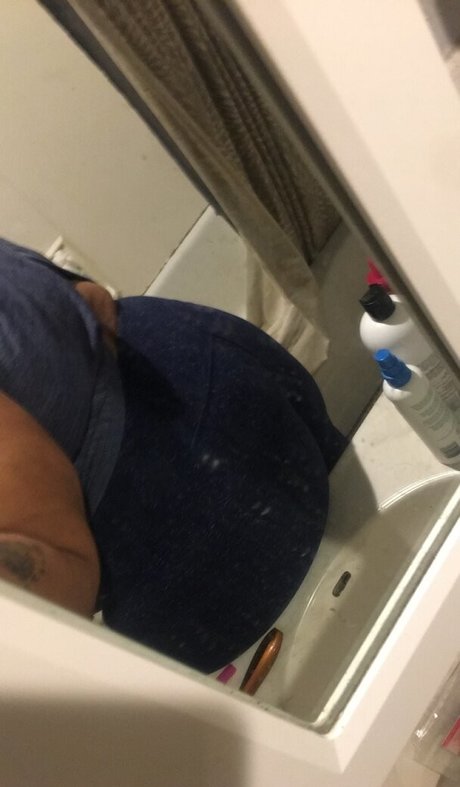 Foto di nudo di fuga di OnlyFans di Thickindiangoddess