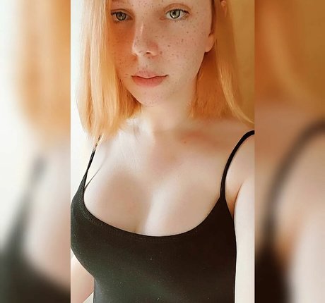 Foto di nudo di fuga di OnlyFans di Helena Borba