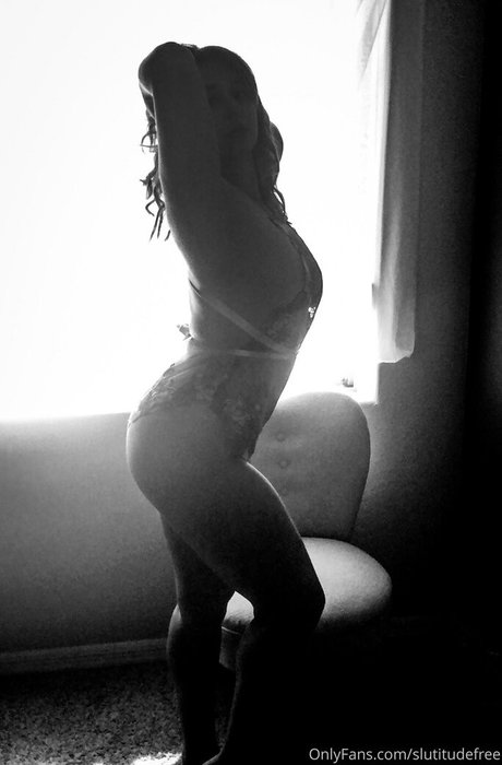 Sarahtheslutfree