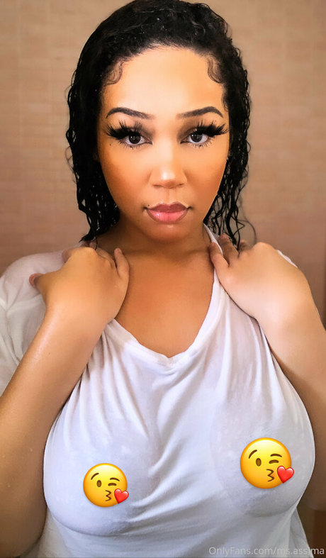 Foto di nudo di fuga di OnlyFans di Marie Assie