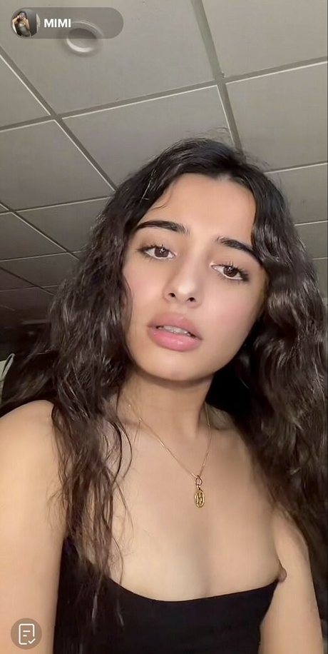 Foto di nudo di fuga di OnlyFans di Mitali