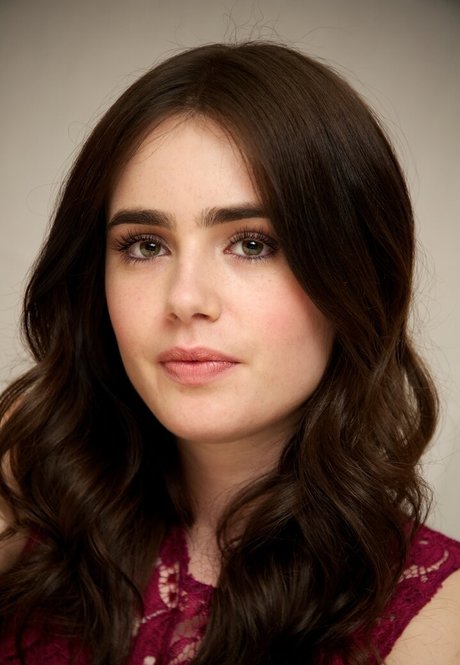 Foto di nudo di fuga di OnlyFans di Lily Collins