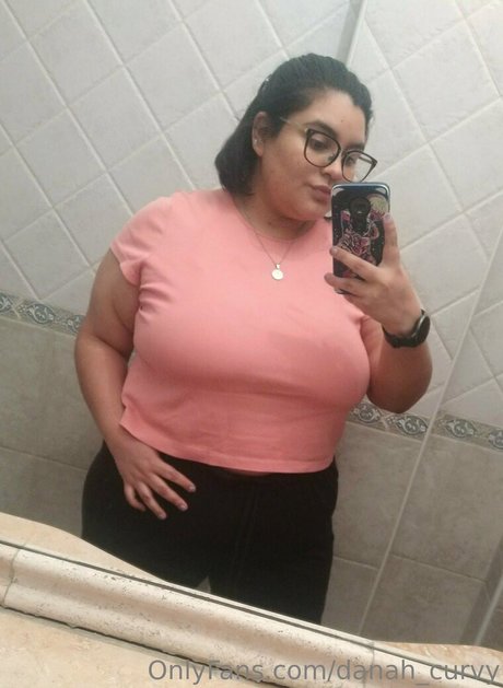 Foto di nudo di fuga di OnlyFans di Danahcurvy