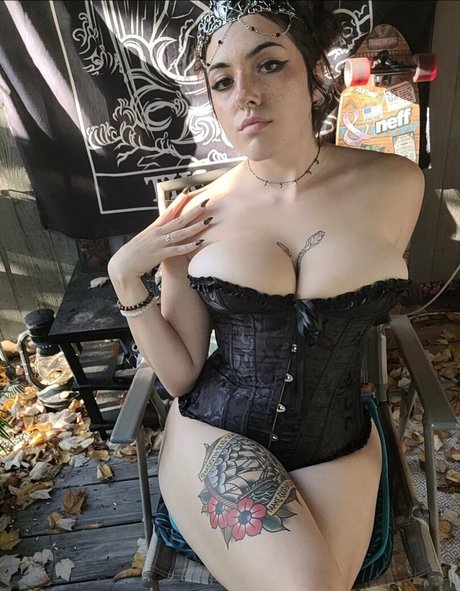Ravenlylith