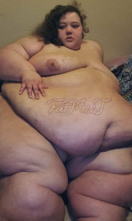 Foto di nudo di fuga di OnlyFans di Fatmisstssbbw