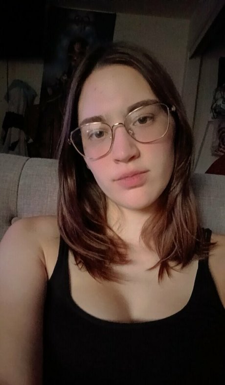 Foto di nudo di fuga di OnlyFans di Lillylovespenisland