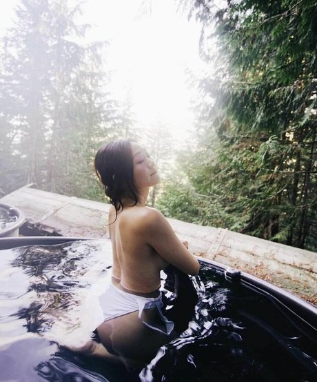 Foto di nudo di fuga di OnlyFans di Karen Fukuhara