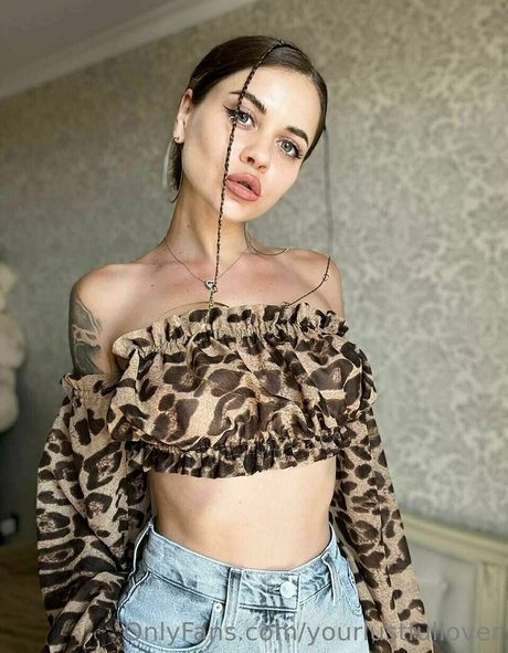Yourlustfullover