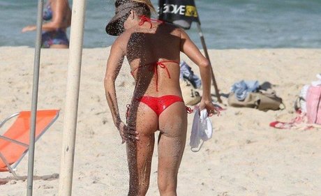 Deborah Secco