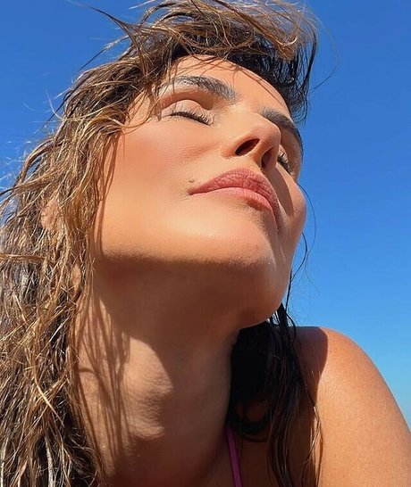 Deborah Secco