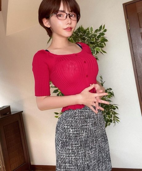 Eimi Fukada