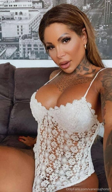 Foto di nudo di fuga di OnlyFans di Vanessajhons1