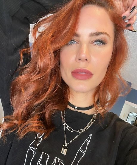 Courtney Hope
