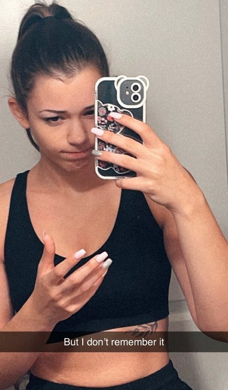 Foto di nudo di fuga di OnlyFans di Nikki Woods
