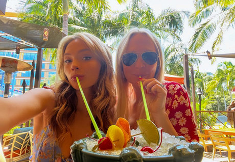 Natalie Alyn Lind