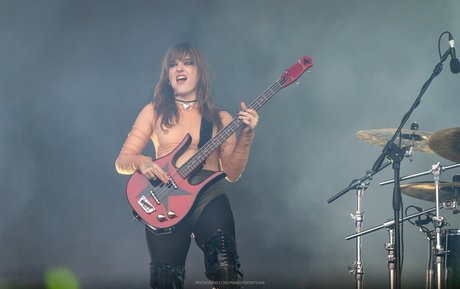 Victoria De Angelis