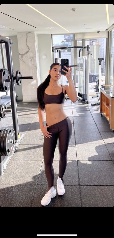 Foto di nudo di fuga di OnlyFans di Yovanna Ventura