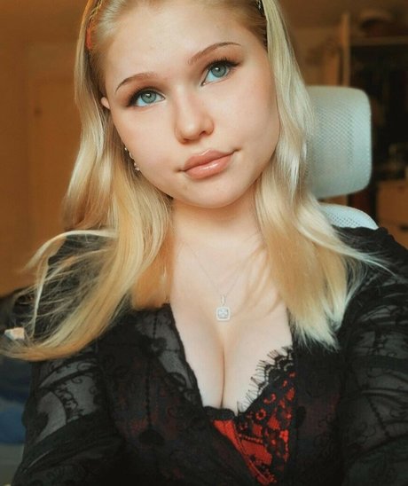 Foto di nudo di fuga di OnlyFans di Eth0t666