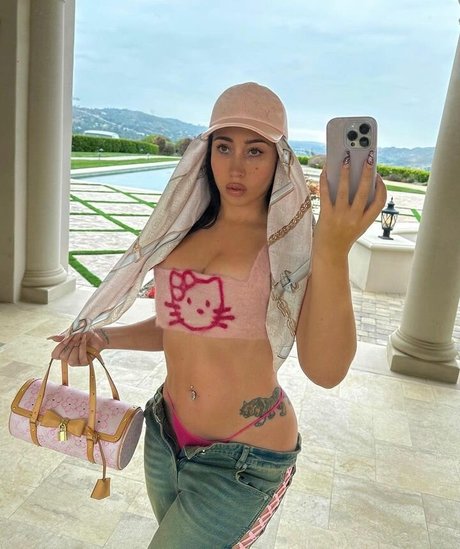 Foto di nudo di fuga di OnlyFans di Kali Uchis