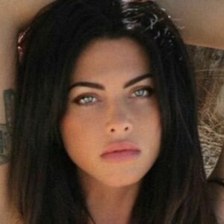 Foto di nudo di fuga di OnlyFans di Stella Versini