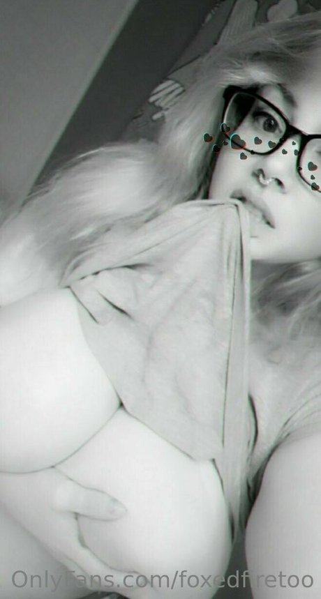 Foto di nudo di fuga di OnlyFans di Foxedfiretoo