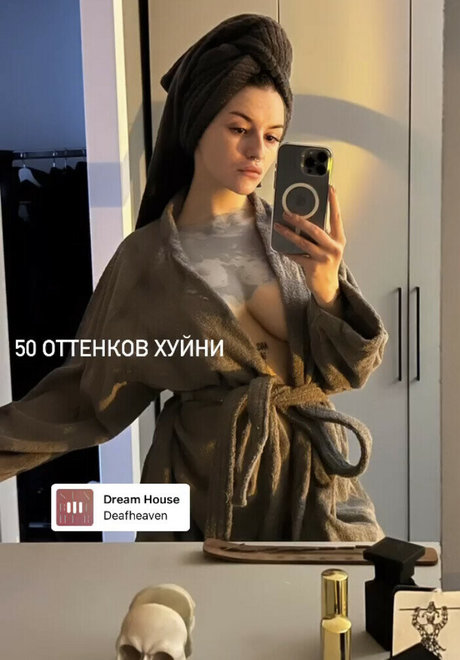 Foto di nudo di fuga di OnlyFans di Rita Flores