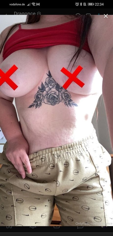 Foto di nudo di fuga di OnlyFans di Dragonce