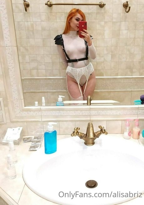 Foto di nudo di fuga di OnlyFans di Alisabriz