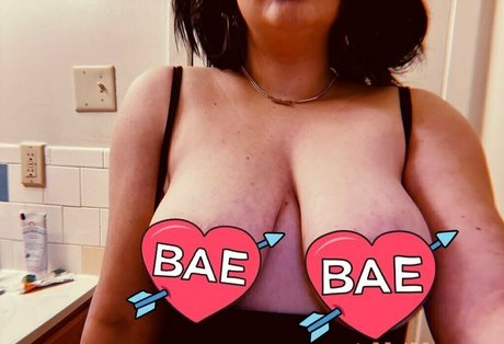 Foto di nudo di fuga di OnlyFans di Freevirgobombb