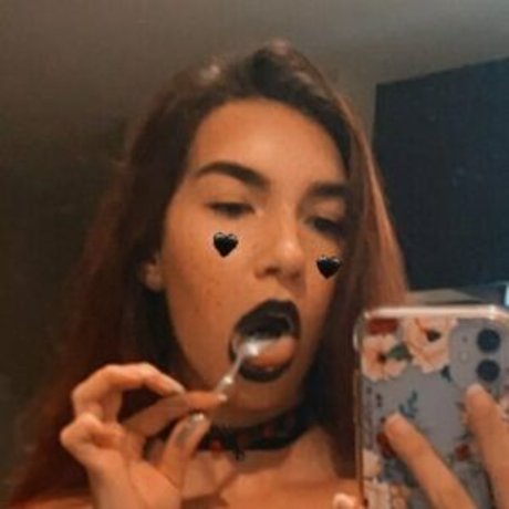 Foto di nudo di fuga di OnlyFans di Kat Elise