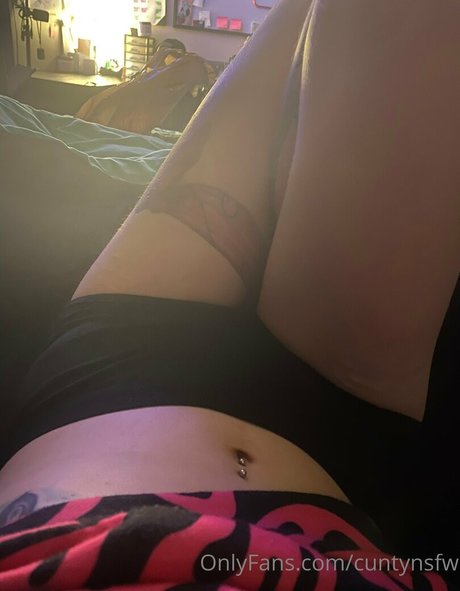 Foto di nudo di fuga di OnlyFans di Cuntynsfw
