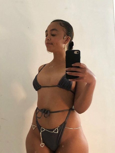 Foto di nudo di fuga di OnlyFans di Kaiya Lust