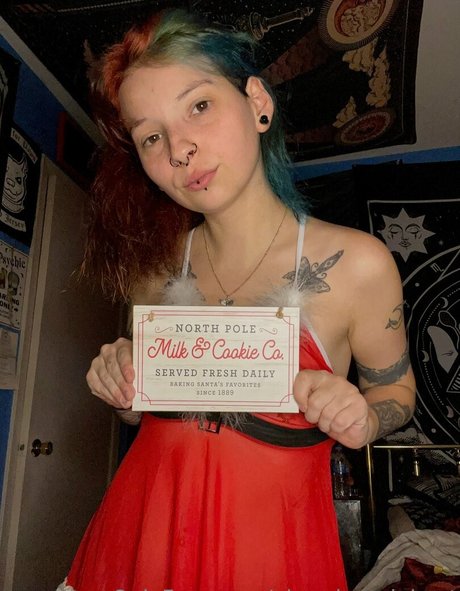 Foto di nudo di fuga di OnlyFans di Abandonedghost