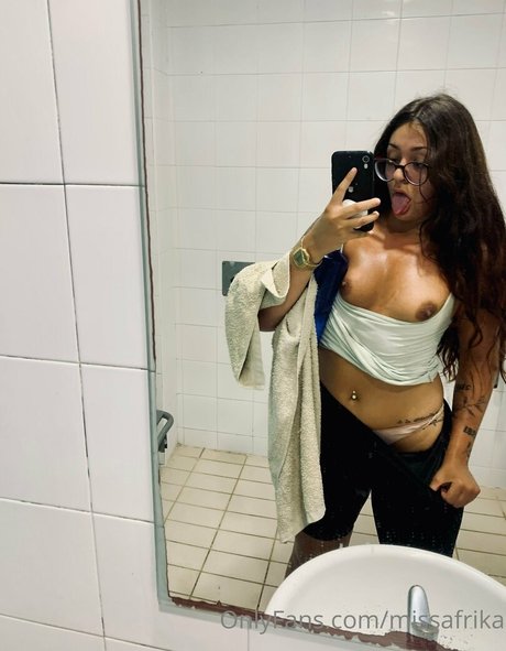 Foto di nudo di fuga di OnlyFans di Missafrika