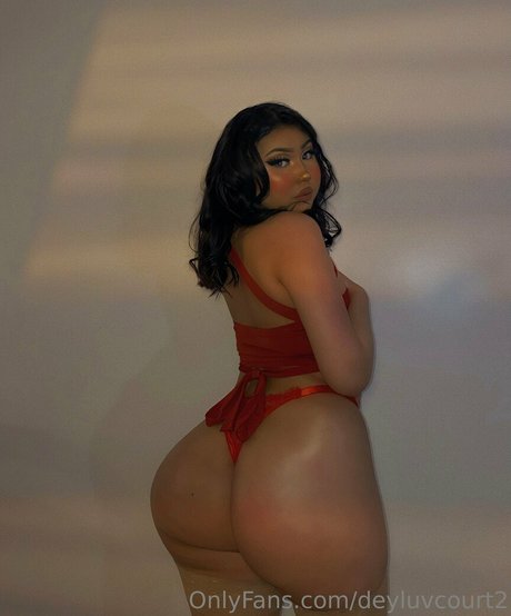 Foto di nudo di fuga di OnlyFans di Deyluvcourt2