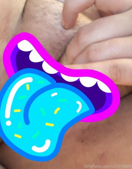 Foto di nudo di fuga di OnlyFans di Wetnbadmommy