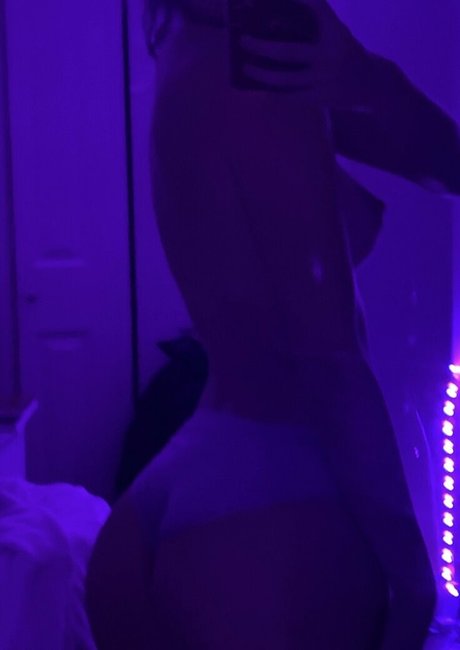 Foto di nudo di fuga di OnlyFans di Skiimaskslut666
