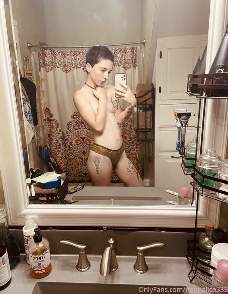 Neonalice333