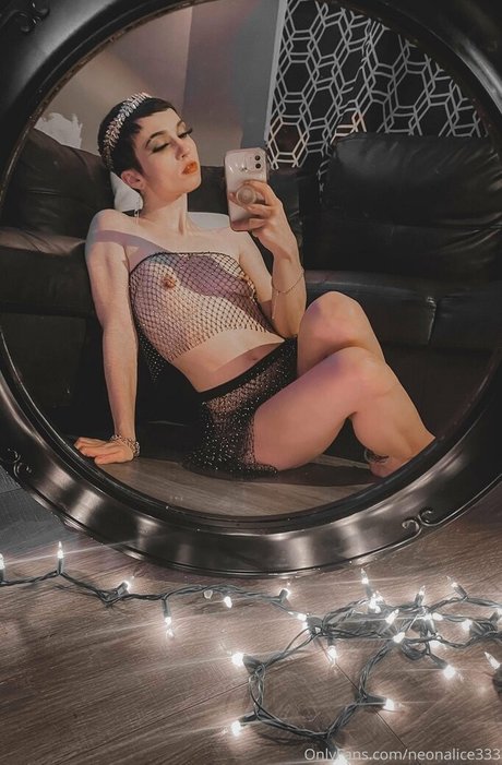 Neonalice333