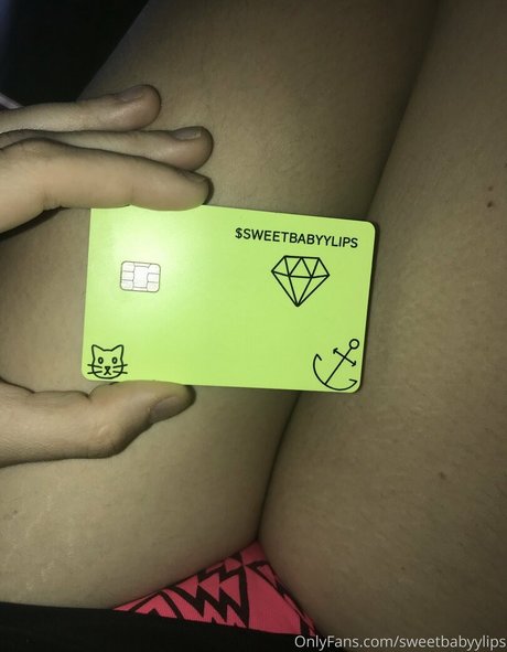 Foto di nudo di fuga di OnlyFans di Sweetbabyylips
