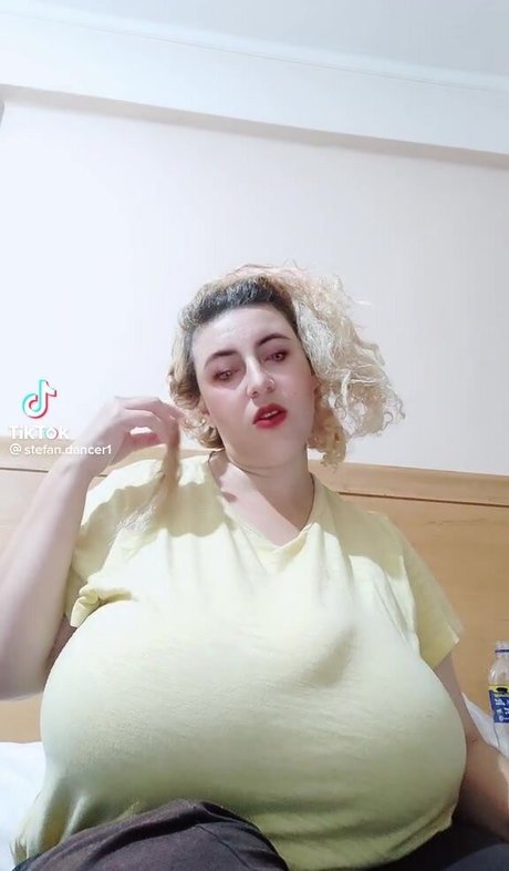 Foto di nudo di fuga di OnlyFans di Nona Sokolova