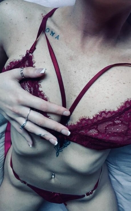 Foto di nudo di fuga di OnlyFans di Jimena Scandroglio
