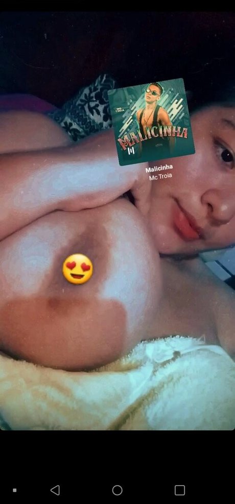 Foto di nudo di fuga di OnlyFans di Karolbraba