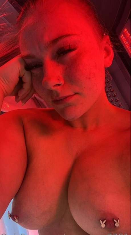 Foto di nudo di fuga di OnlyFans di Rosemare7701