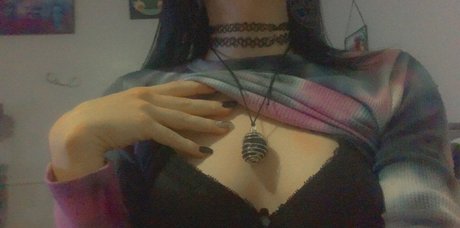 Foto di nudo di fuga di OnlyFans di Cryptqueen