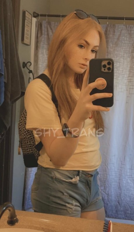 Foto di nudo di fuga di OnlyFans di Shytransfree