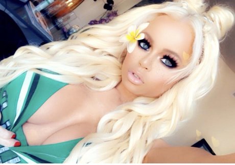 Foto di nudo di fuga di OnlyFans di Nikkidelano